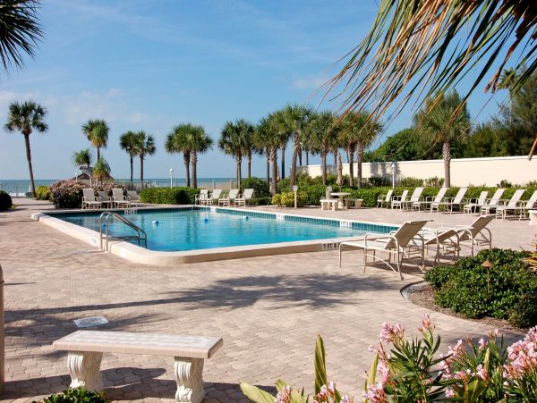 Gulf Views Siesta Key Vacation 2-Bedroom Condo Right on the Beach!