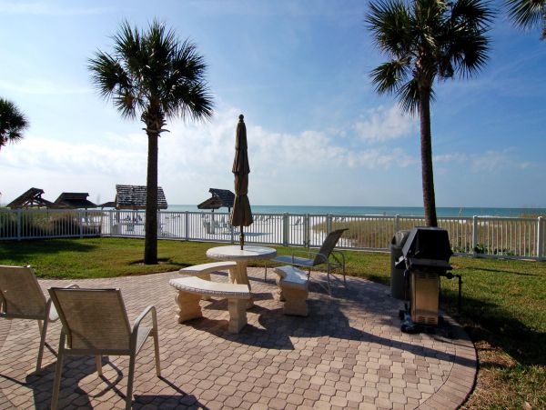 Gulf Views Siesta Key Vacation 2-Bedroom Condo Right on the Beach!