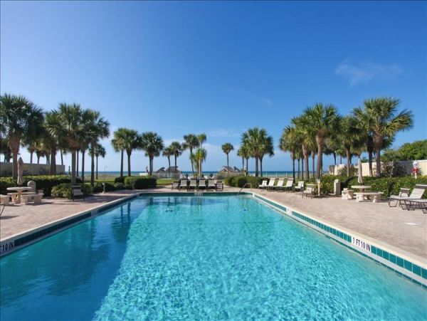 Gulf Views Siesta Key Vacation 2-Bedroom Condo Right on the Beach!