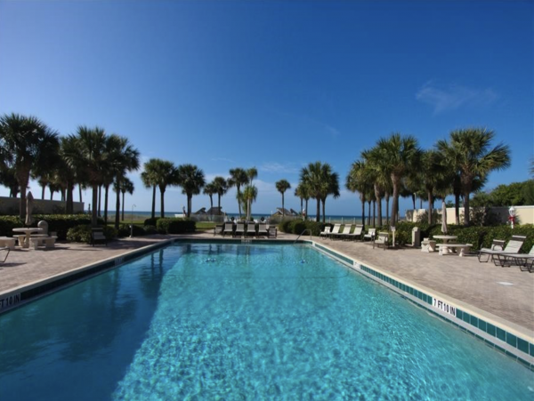 Siesta key Adorable Full Views of the Water