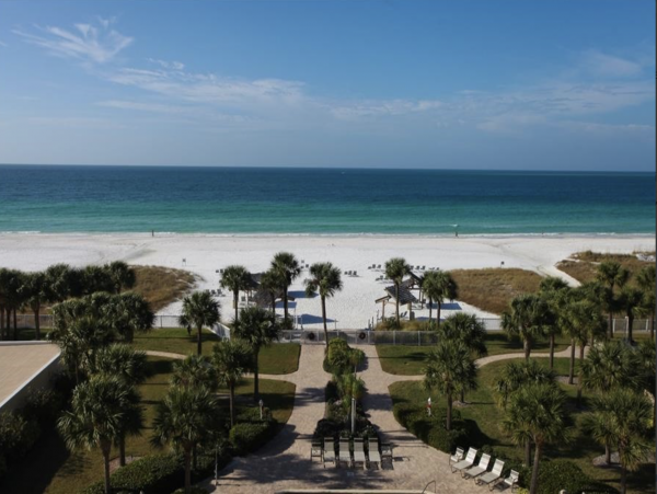 Siesta key Adorable Full Views of the Water