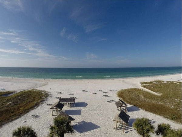 Siesta key Adorable Full Views of the Water