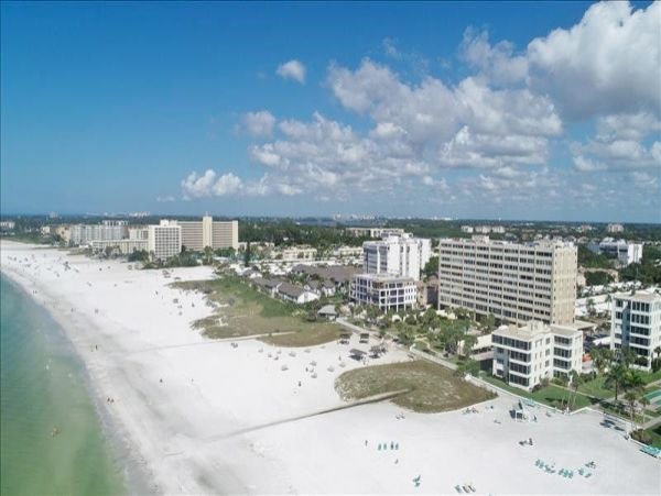 Chic Beachfront 3 Bedroom