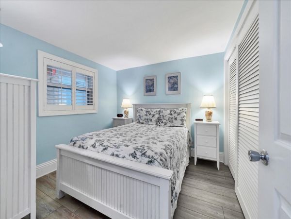 Chic Beachfront 3 Bedroom