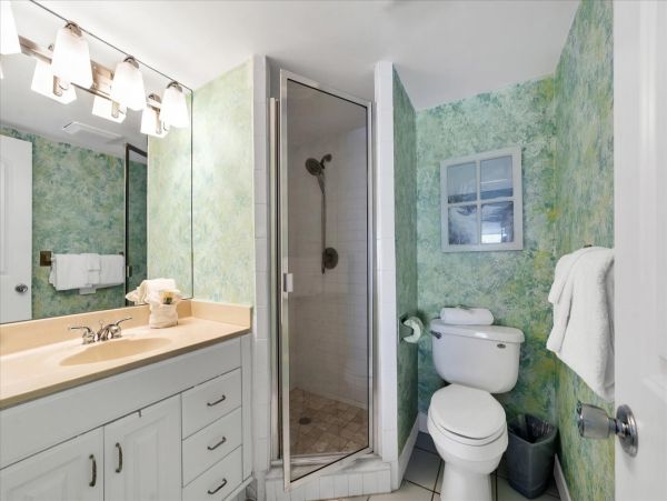 Chic Beachfront 3 Bedroom