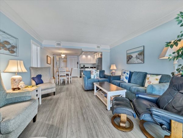 Chic Beachfront 3 Bedroom