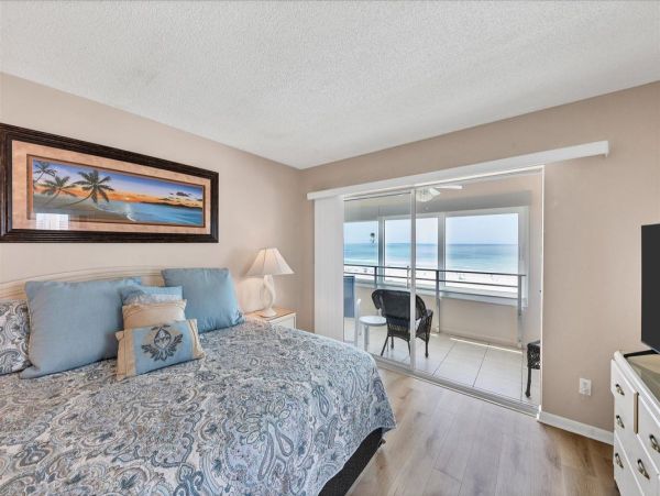 Siesta Key Gulf View Vacation Rental Luxury 2-Bedroom Beachfront Condo