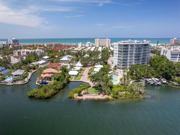 Siesta Key Gulf View Vacation Rental Luxury 2-Bedroom Beachfront Condo