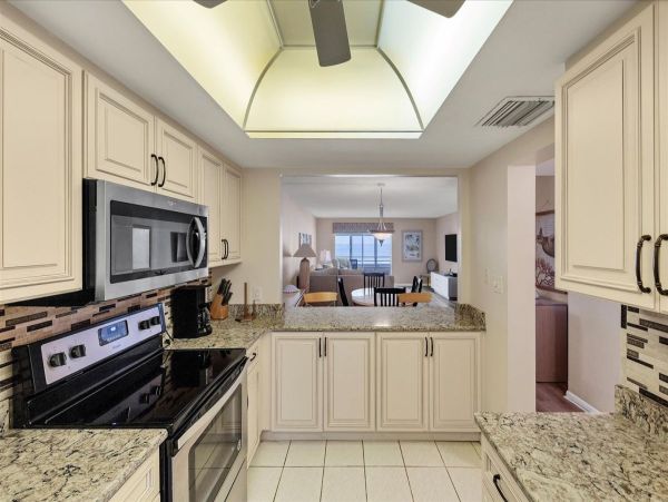 Siesta Key Gulf View Vacation Rental Luxury 2-Bedroom Beachfront Condo