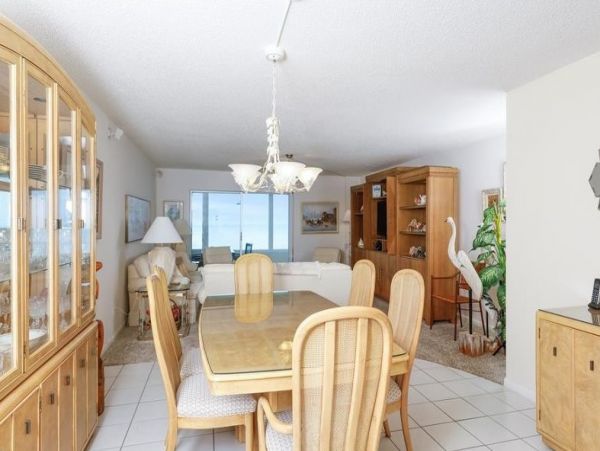 Two Bedroom Siesta Key Condo Great Views Sleeps Four Guests