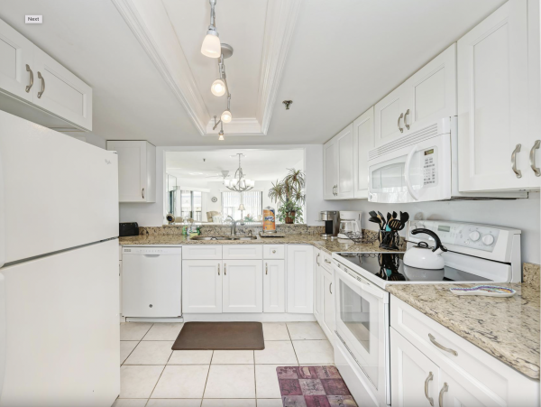 Anna Maria Island Beach Front Condo 30 Yards from the Beach