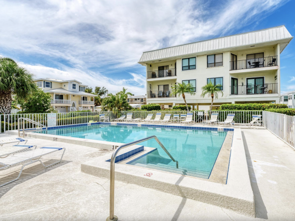 Anna Maria Island Beach Front Condo 30 Yards from the Beach