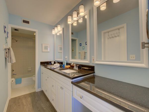 Bayside Luxury Retreat in Bradenton with Pool & Boat Dock