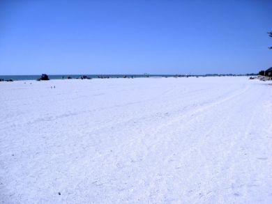 Two Bedroom Lovely Anna Maria Condo