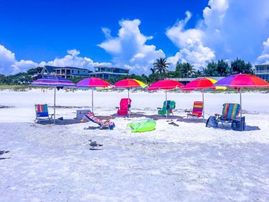 Two Bedroom Lovely Anna Maria Condo