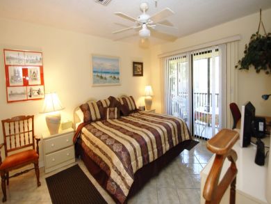 Two Bedroom Lovely Anna Maria Condo