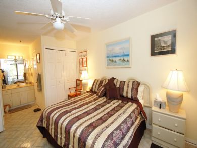 Two Bedroom Lovely Anna Maria Condo