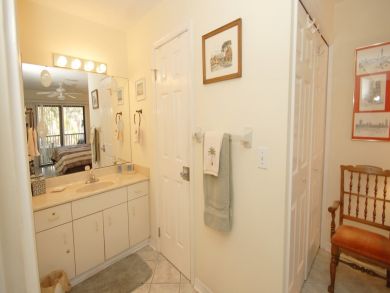 Two Bedroom Lovely Anna Maria Condo