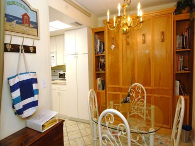 Two Bedroom Lovely Anna Maria Condo