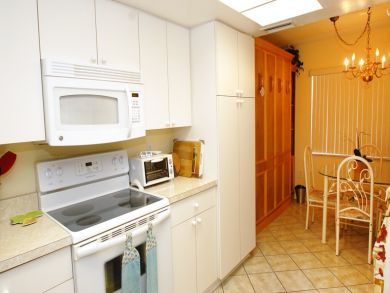 Two Bedroom Lovely Anna Maria Condo