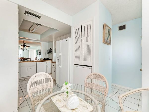 Bradenton Beach Vacation Condo Two Bedrooms