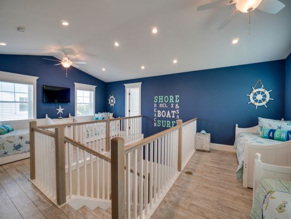 Luxury Holmes Beach Rental on Anna Maria Island Sleeps 8