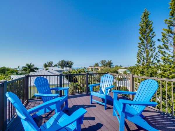 Luxury Holmes Beach Rental on Anna Maria Island Sleeps 8