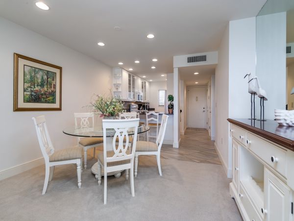 Siesta Key Lovely 2 Bedroom Vacation Condo
