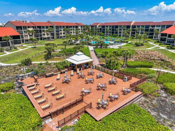 Siesta Key Lovely 2 Bedroom Vacation Condo