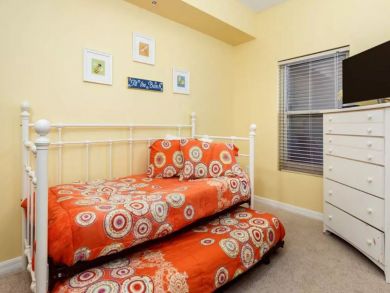 Navarre Beach Full Gulf Front Vacation Accommodation.