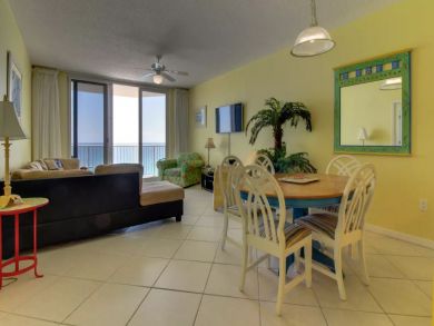 Navarre Beach Full Gulf Front Vacation Accommodation.