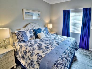 Views of the Gulf and Pool Miramar Beach Accommodation