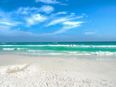 Views of the Gulf and Pool Miramar Beach Accommodation