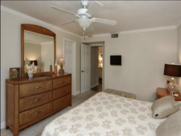 Siesta Key Three Bedroom Stroll to Beach Vacation Condo
