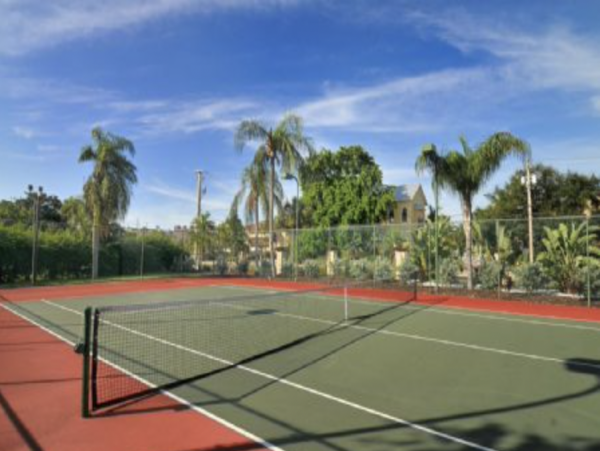 Siesta Key Three Bedroom Stroll to Beach Vacation Condo