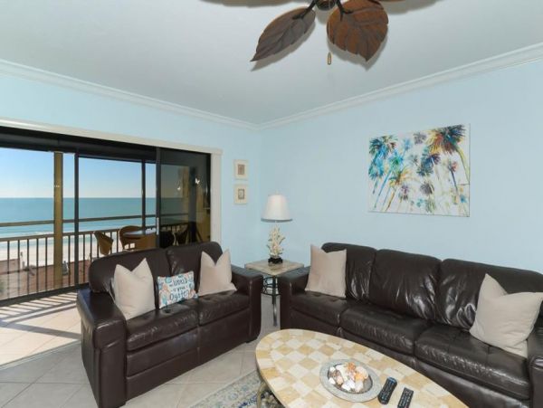 A Rare Three bedroom Siesta Key Beach Condo With Gulf Views