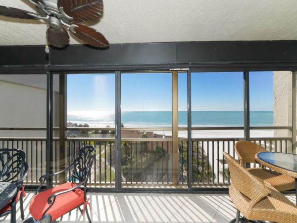 A Rare Three bedroom Siesta Key Beach Condo With Gulf Views