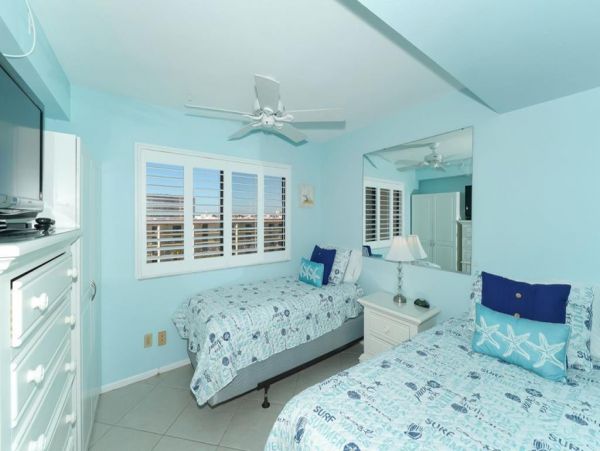 A Rare Three bedroom Siesta Key Beach Condo With Gulf Views
