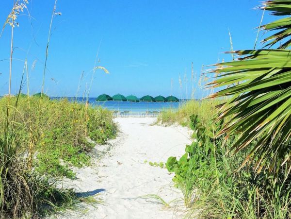 A Rare Three bedroom Siesta Key Beach Condo With Gulf Views
