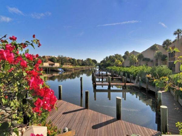 A Rare Three bedroom Siesta Key Beach Condo With Gulf Views