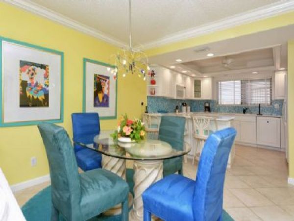 Siesta Key Vacation Condo Two Bedroom Gulf Front