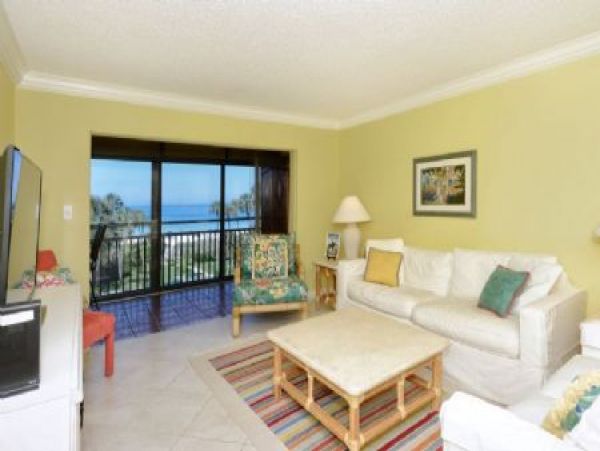 Siesta Key Vacation Condo Two Bedroom Gulf Front