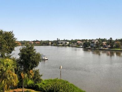 Bay View 2 Bedroom Rental Condo in Siesta Key Walk to Beach