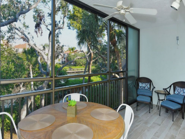 Two Level Two Bedroom Town Home in Siesta Key