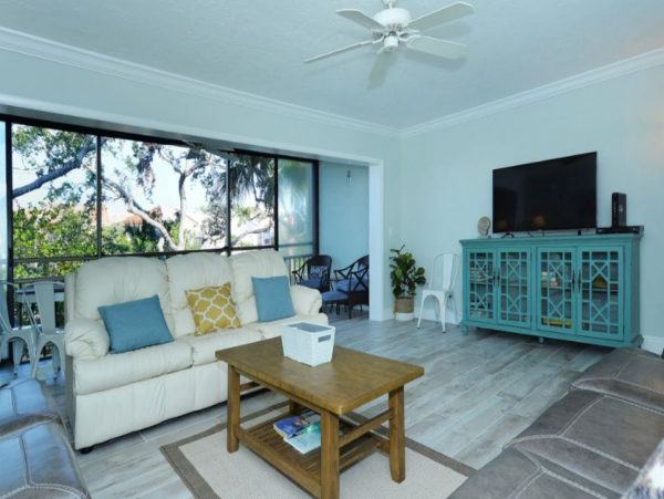 Two Level Two Bedroom Town Home in Siesta Key
