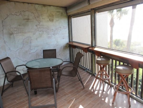 Beachfront 2 Bedroom Condo in Siesta Key