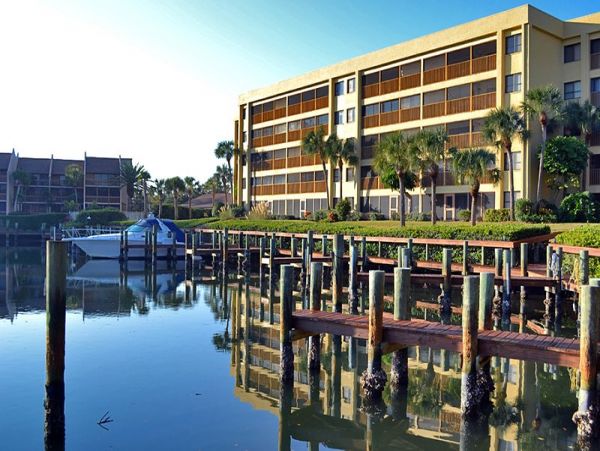 Beachfront Lovely on Sunny Siesta Key Florida