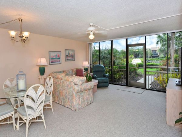 Canal-Front Vacation Condo with Pool and Tennis Court
