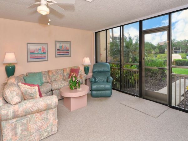 Canal-Front Vacation Condo with Pool and Tennis Court