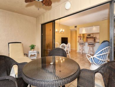 Remodeled Canal Front condo